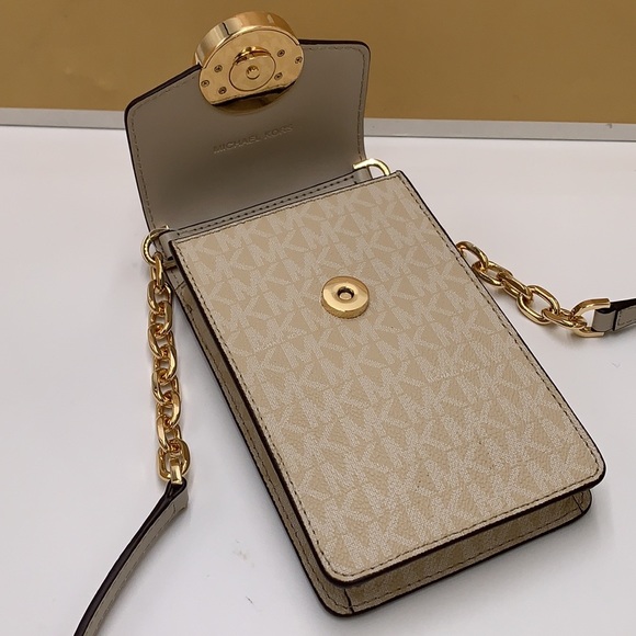 NWT MICHAEL KORS CARMEN SMALL NORTH SOUTH PHONE XBODY LIGHT SAND SIGNATU… - Picture 12 of 15